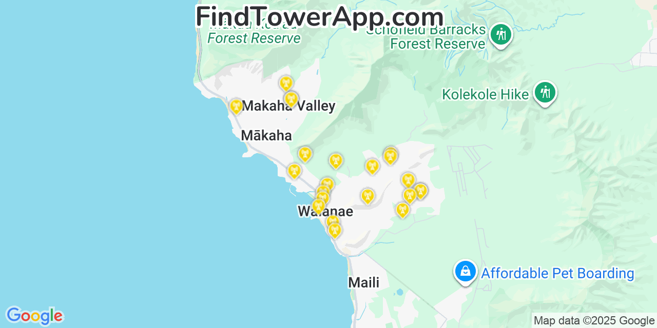 Map showing the 22 primary AT&T cell tower locations detected in Mākaha Valley, Hawaii with coverage radius and signal strength indicators